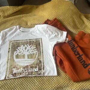 Brand New Timberland 2 piece outfit - T-Shirt and sweatpants - Size Small/8